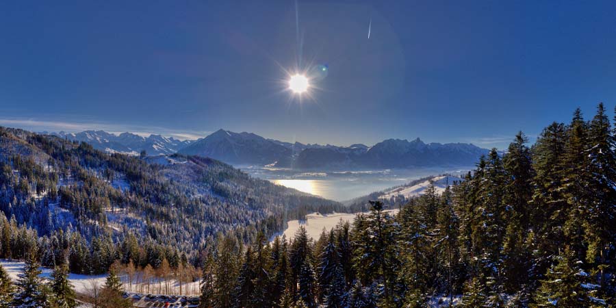 Cruising across sparkling Lake Thun